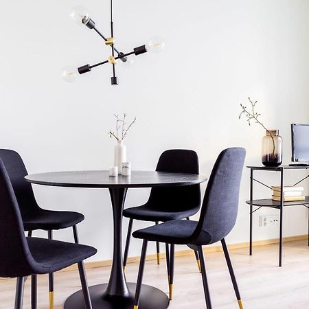 Ferienwohnung Juuri Valmistunut Yksio Rotuaarilla Oulu Exterior foto